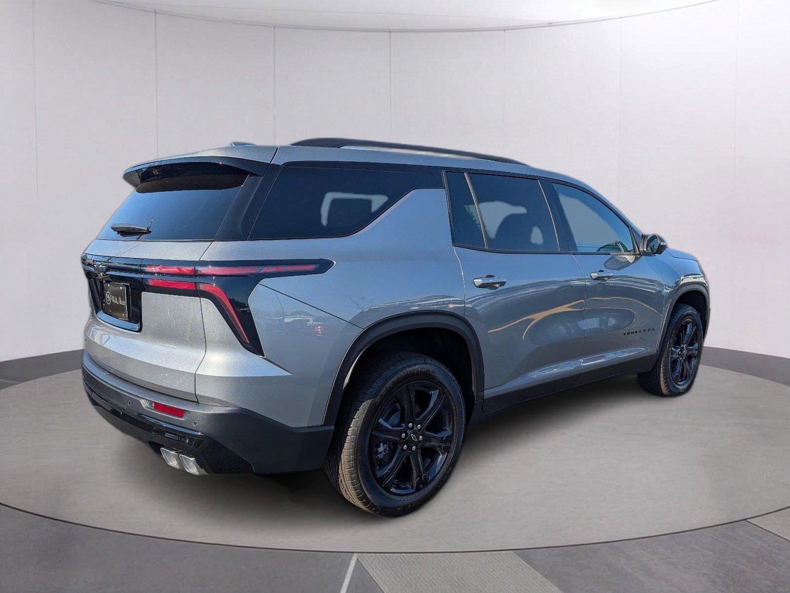 2027 Chevrolet Traverse LT - Photo 7
