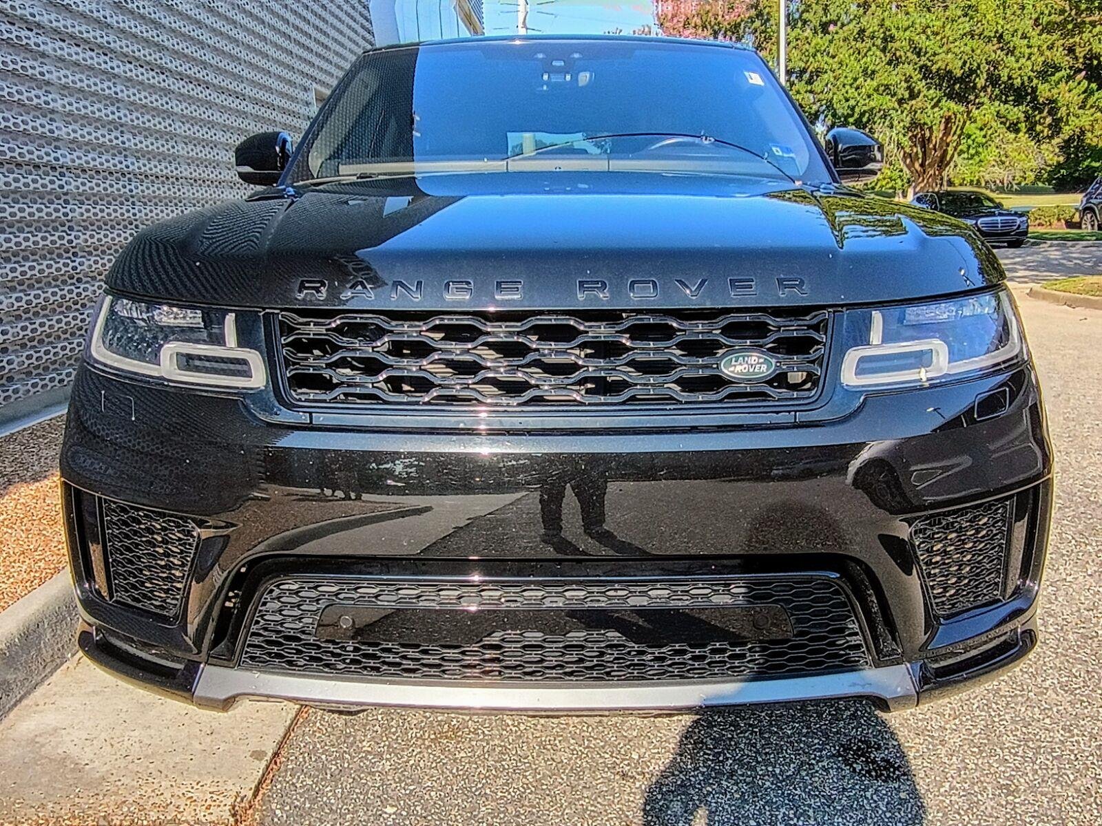 Used 2021 Santorini Black Metallic Land Rover HSE Silver Edition image 3