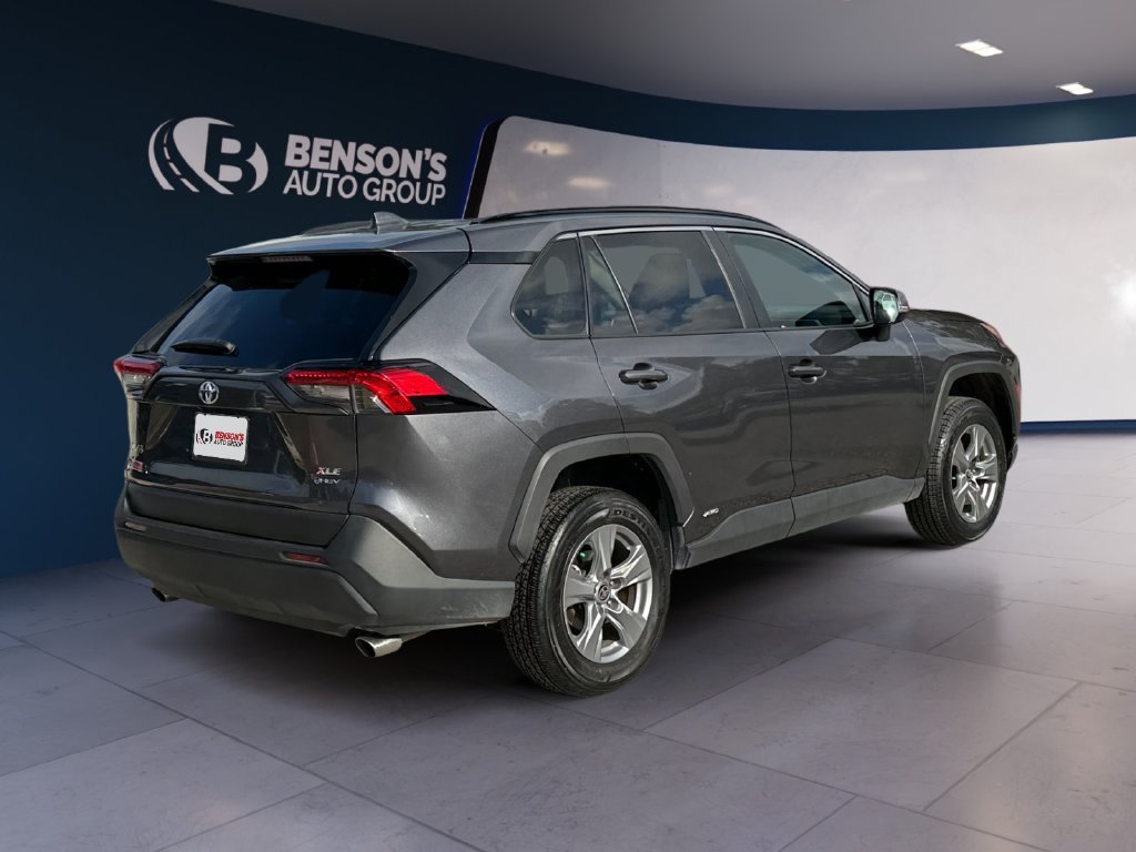 Used 2025 Gray Toyota XLE image 5