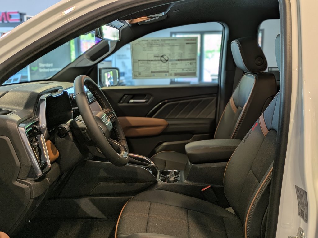 2026 GMC Canyon AT4 - Photo 52