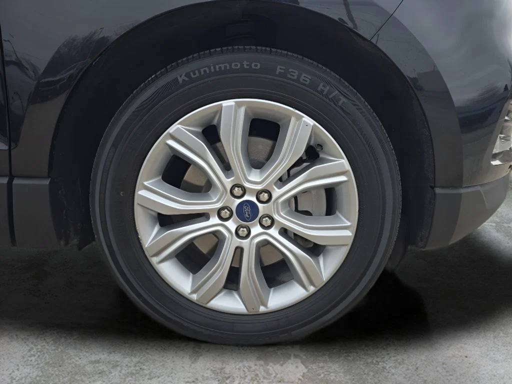 Used 2022 Black Ford Titanium image 37