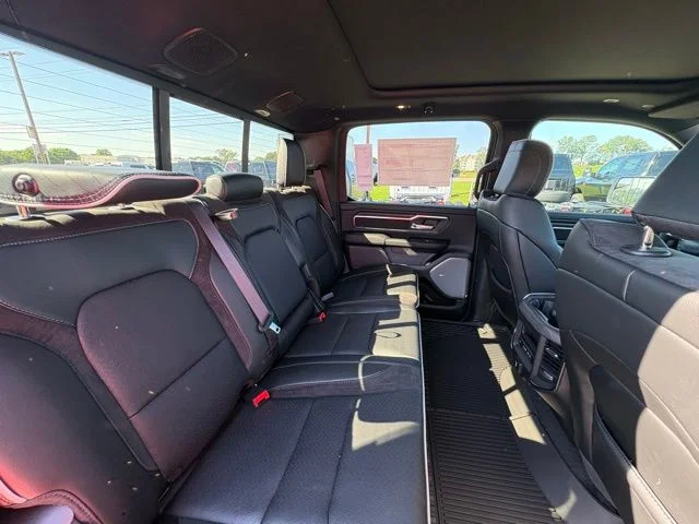 New 2026 Molten Red Pearl-Coat Exterior Paint RAM Laramie image 11