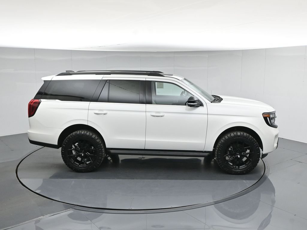 New 2026 Star White Metallic Tri-Coat Ford Active image 40
