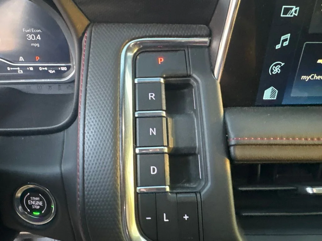Used 2023 White Chevrolet RST image 16