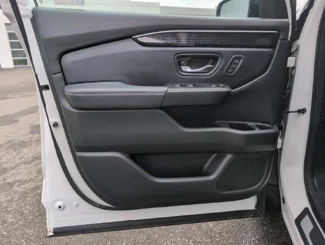 2024 Honda Pilot Elite - Photo 17