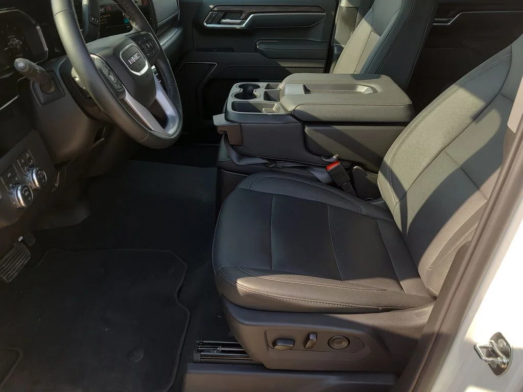 Used 2026 White GMC SLT image 21
