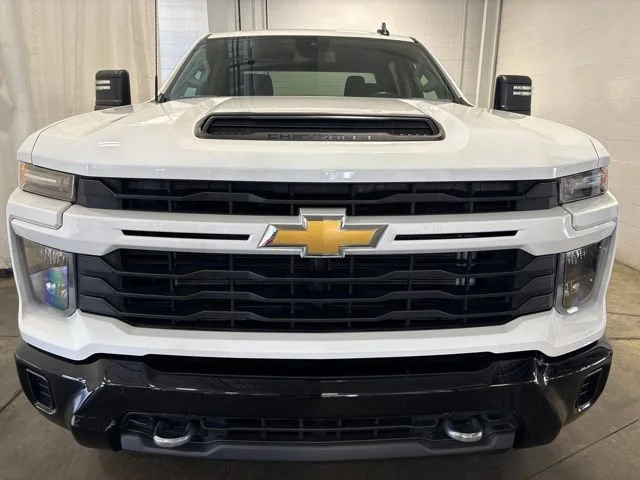 Used 2024 Summit White Chevrolet Custom image 2