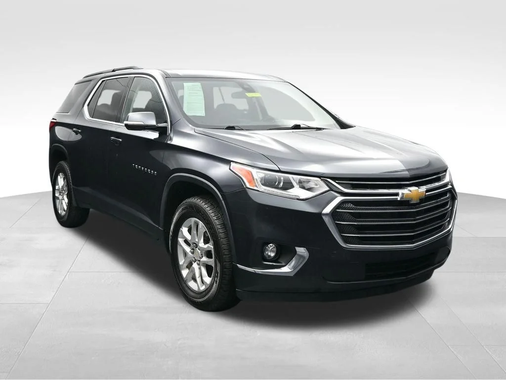Used 2020 Gray Chevrolet LT image 7