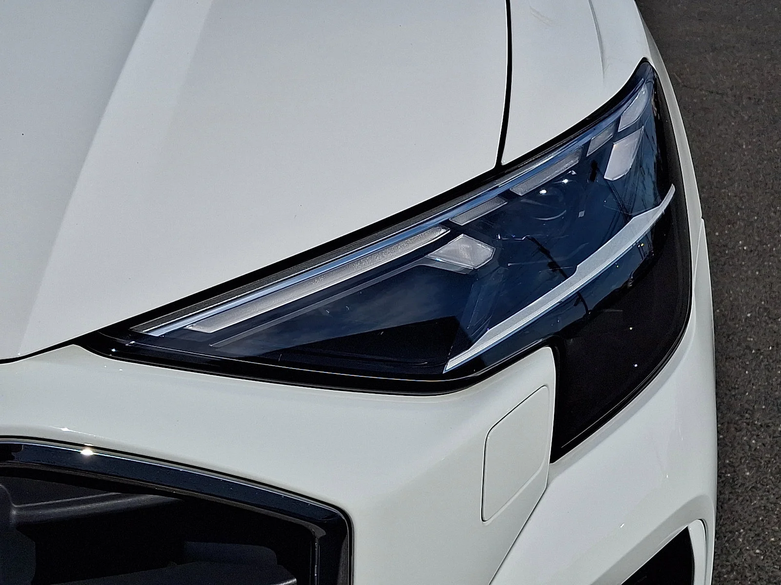 Used 2025 Carrara White   0Q0q Audi Premium image 9