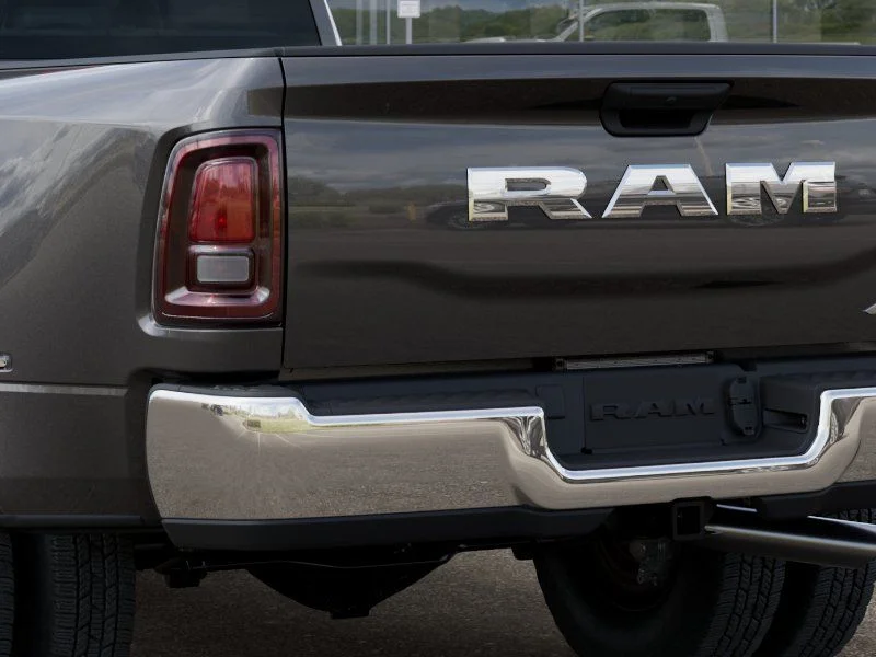 New 2026 Granite Crystal Metallic Clear-Coat Exterior Paint RAM Tradesman image 14