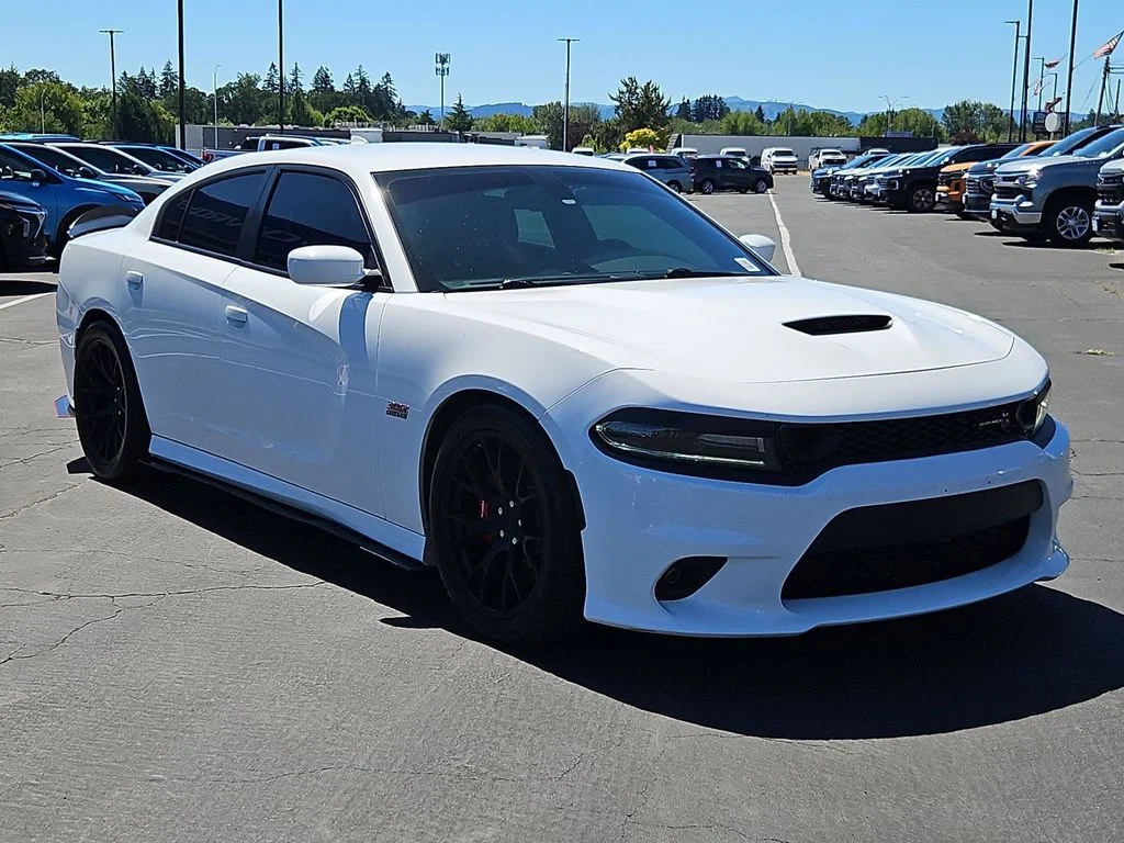 Used 2019 White Knuckle Clearcoat Dodge R/T Scat Pack image 8