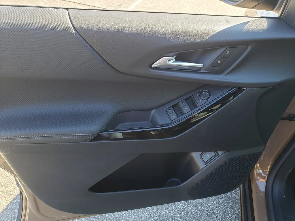 New 2027 Brown Chevrolet LT image 15