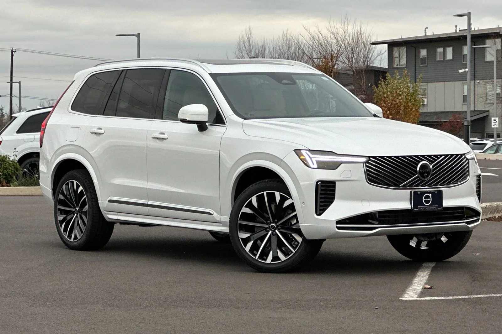 2026 Volvo XC90 B6 Plus Bright 7-Seater 4WD's photo