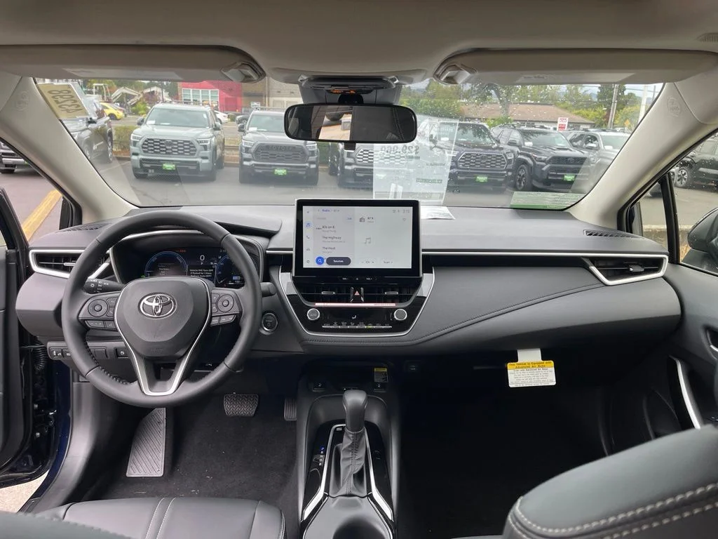 2026 Toyota Corolla XLE - Photo 26