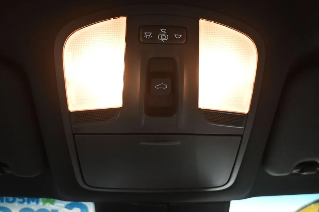 Used 2019 Silver Hyundai Turbo Ultimate image 17