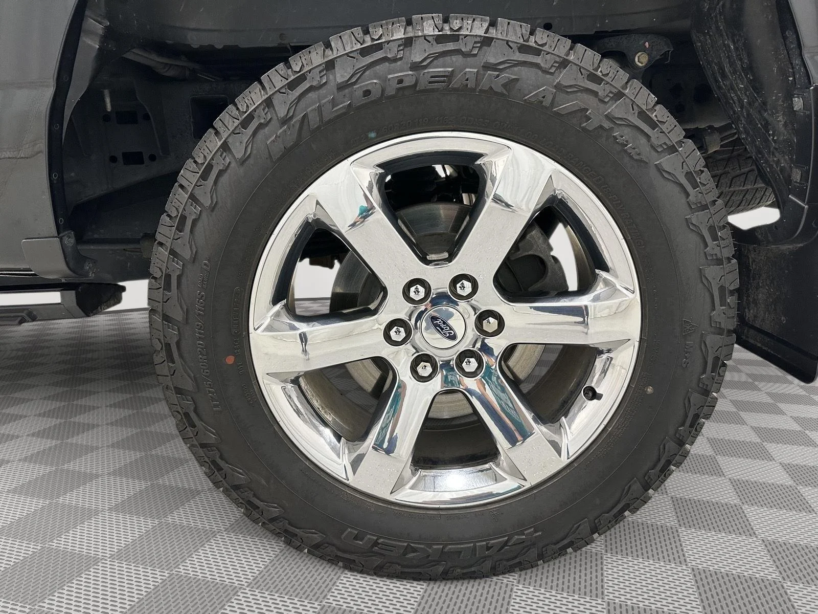 Used 2023 Agate Black Metallic Ford XL image 31
