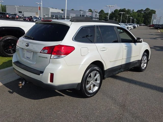 Used 2013 White Subaru 2.5i image 12