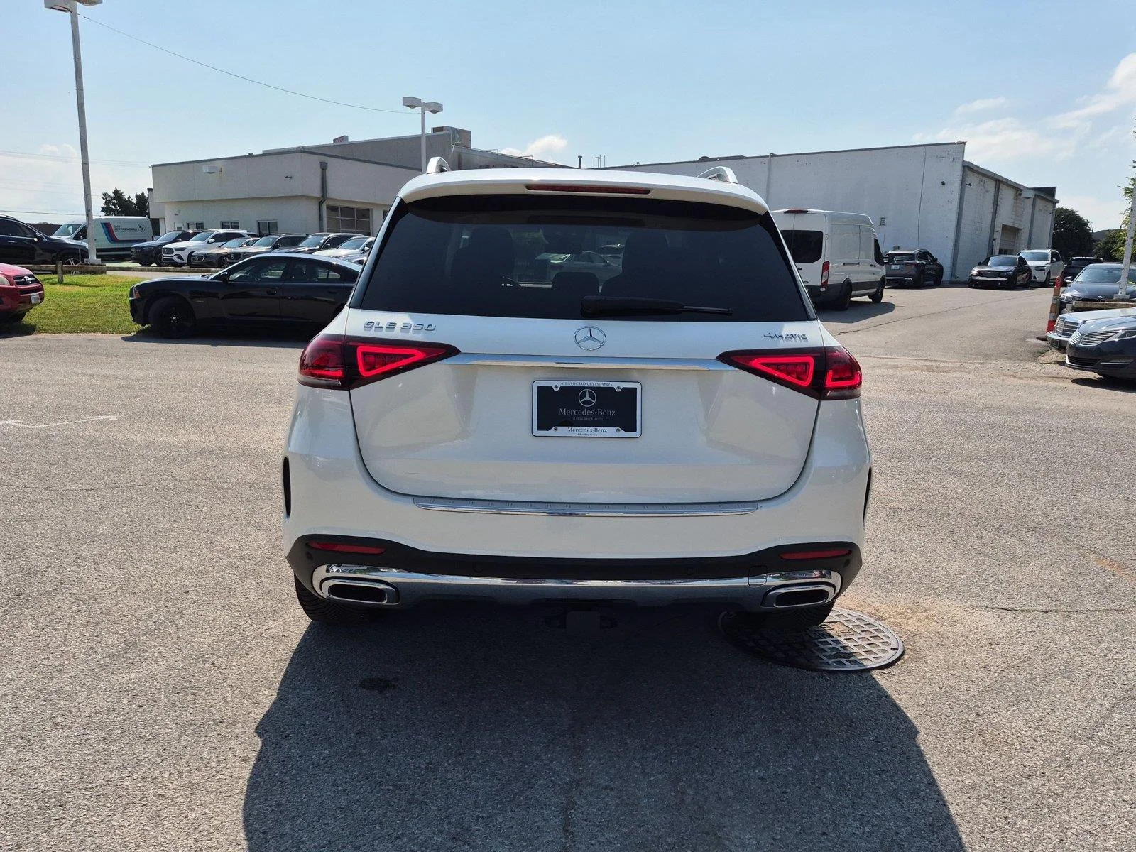 Used 2022 MANUFAKTUR Diamond White Bright Mercedes-Benz GLE 350 image 4