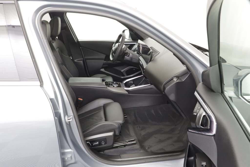 2026 BMW X3 30 - Photo 20