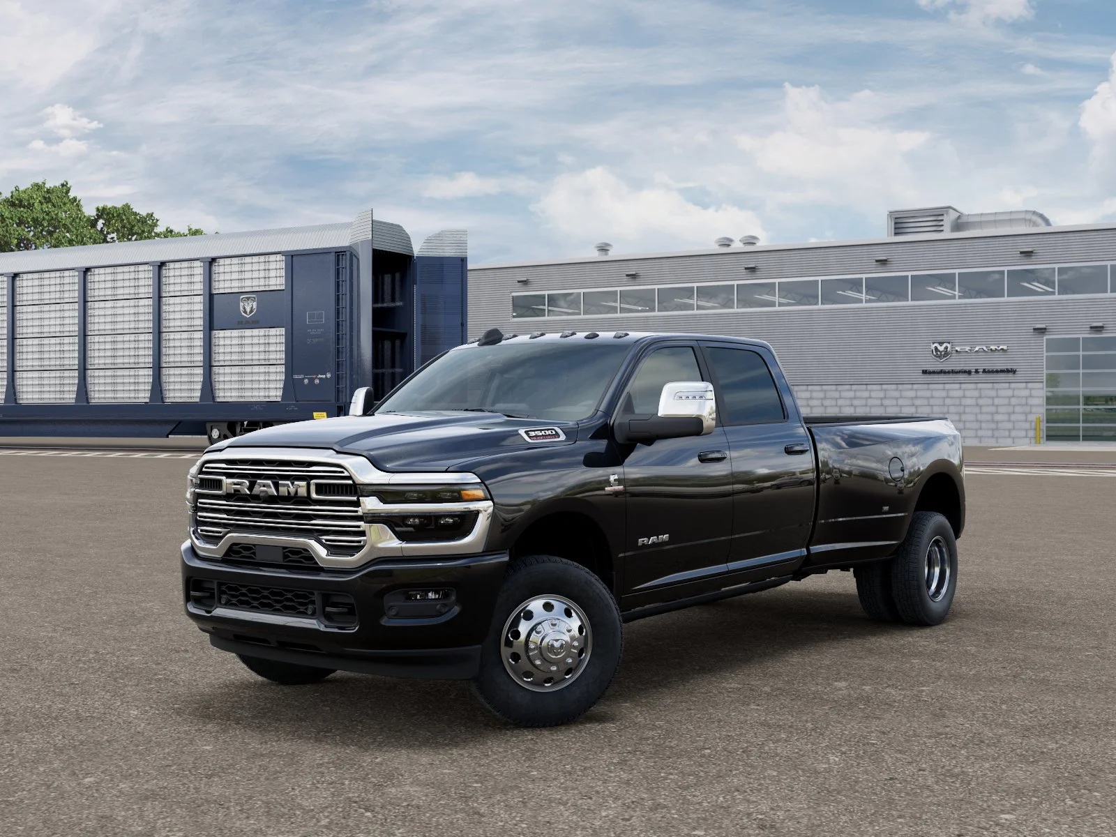 New 2026 Diamond Black Crystal Pearl-Coat Exterior Paint RAM Laramie image 27