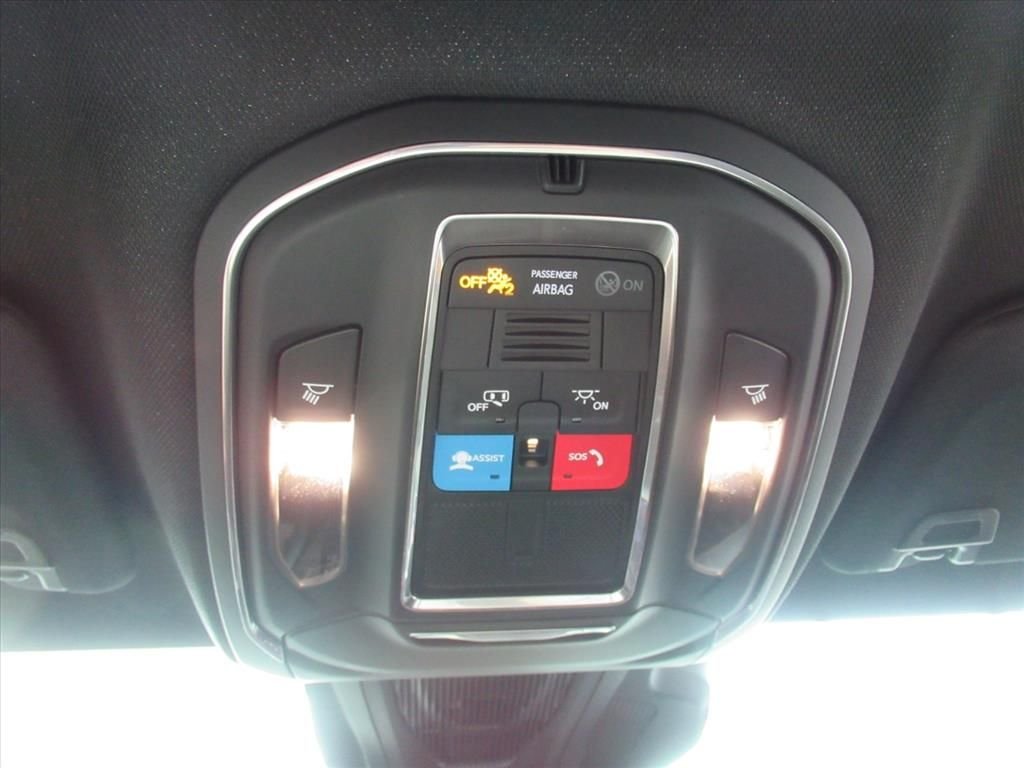 New 2026 Diamond Black Crystal Pearlcoat Dodge R/T image 26