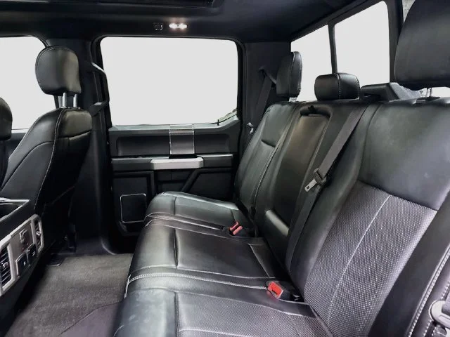 Used 2019  Ford XL image 19