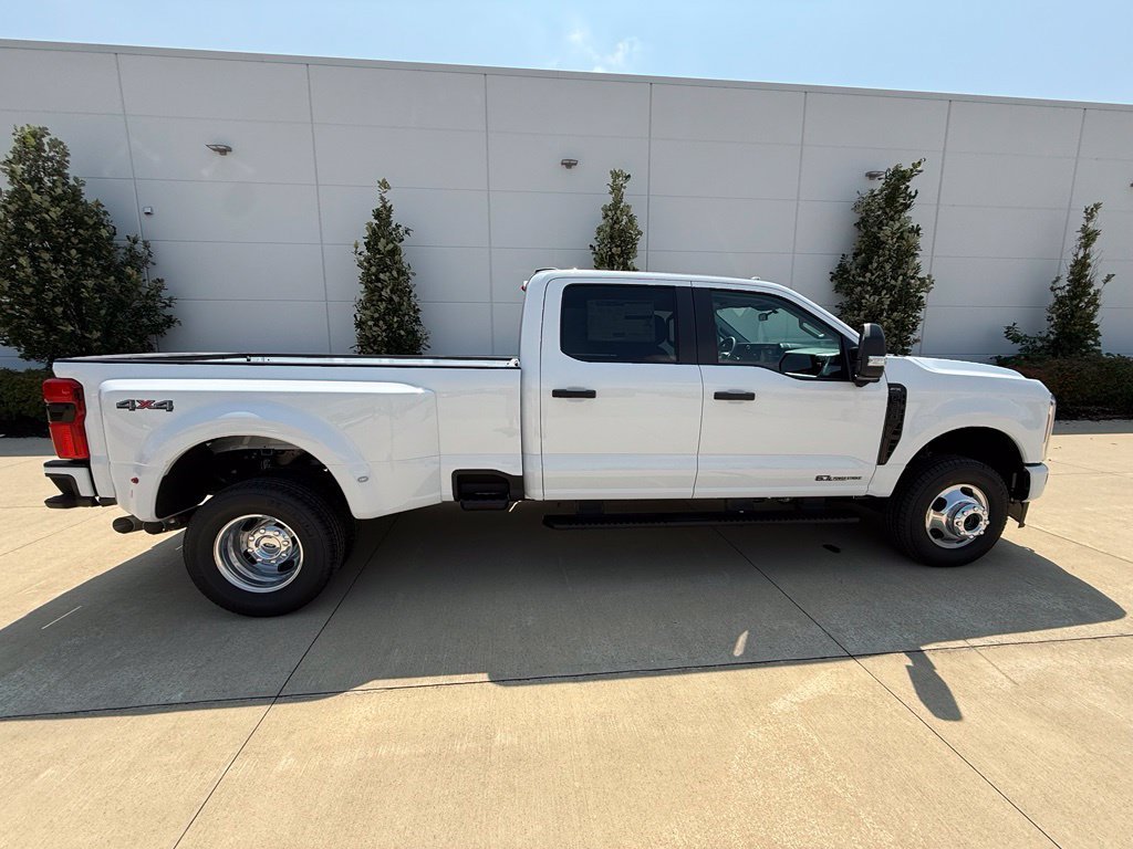 New 2026 White Ford XL image 9