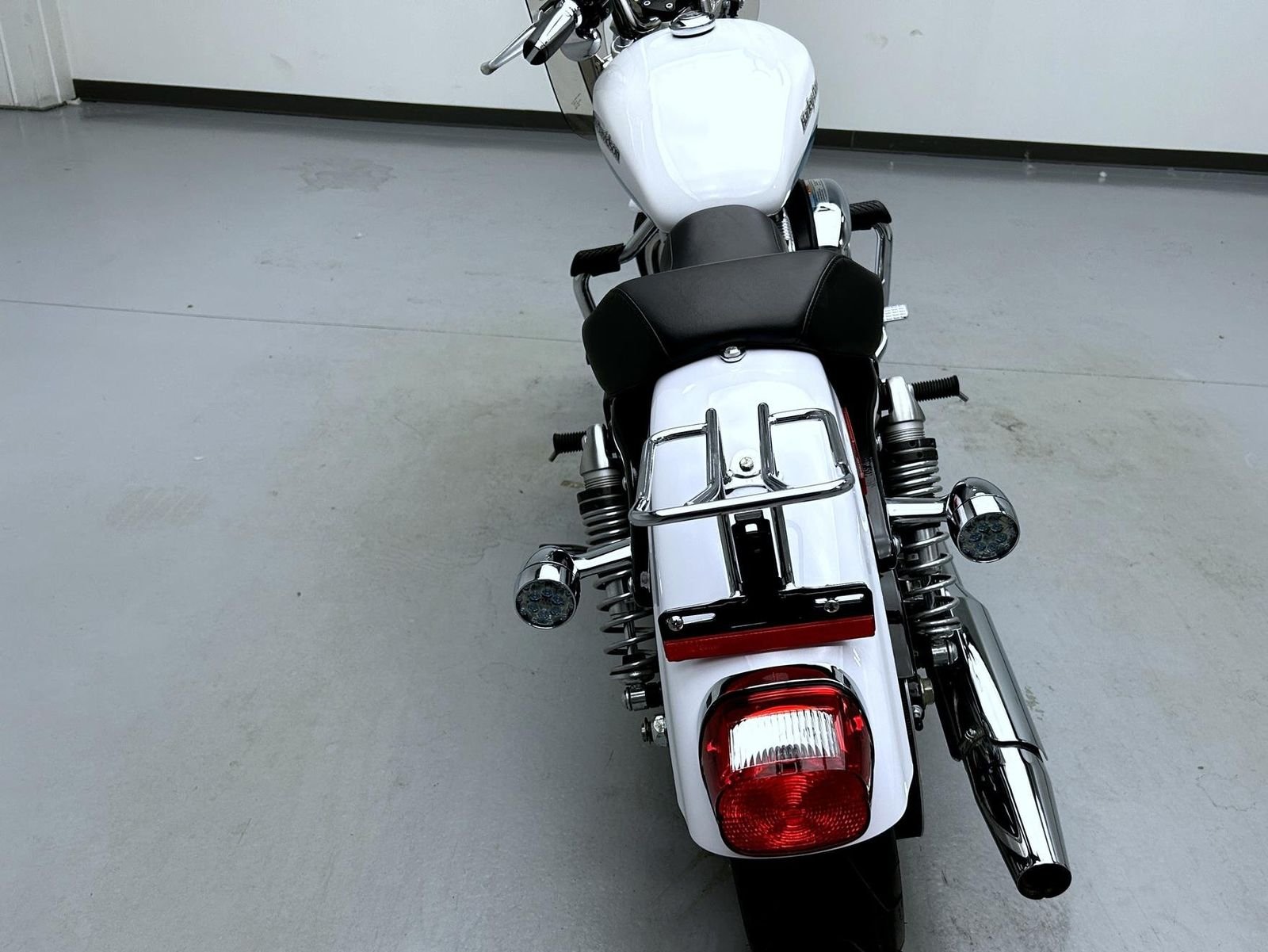 Used 2016 White Harley-Davidson  image 9