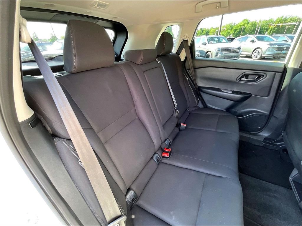 Used 2024 Glacier White Nissan S image 15