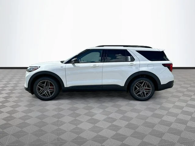 New 2026 White Metallic Ford ST-Line image 3