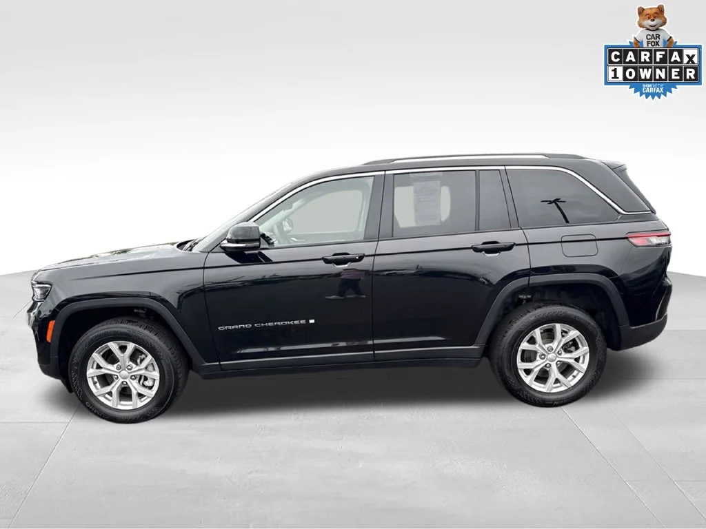 Used 2023 Black Jeep Limited image 6