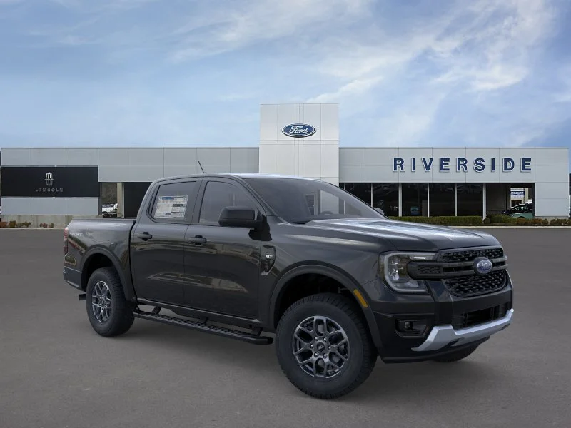 New 2026 Shadow Black Ford XLT image 7