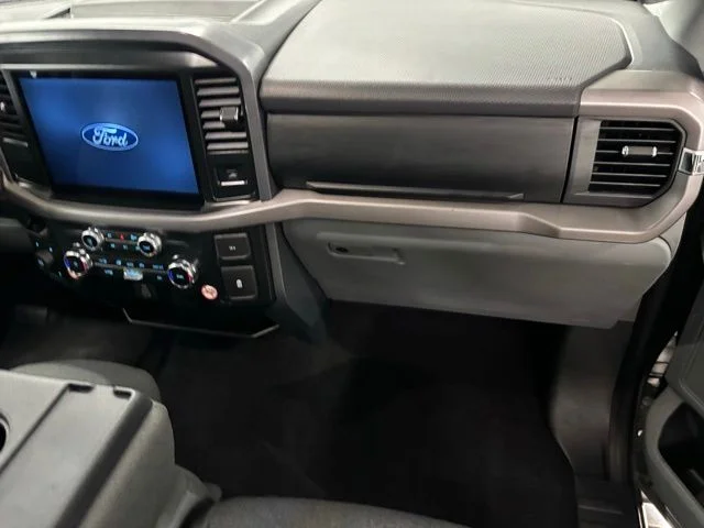 Used 2025 Silver Ford XLT image 19