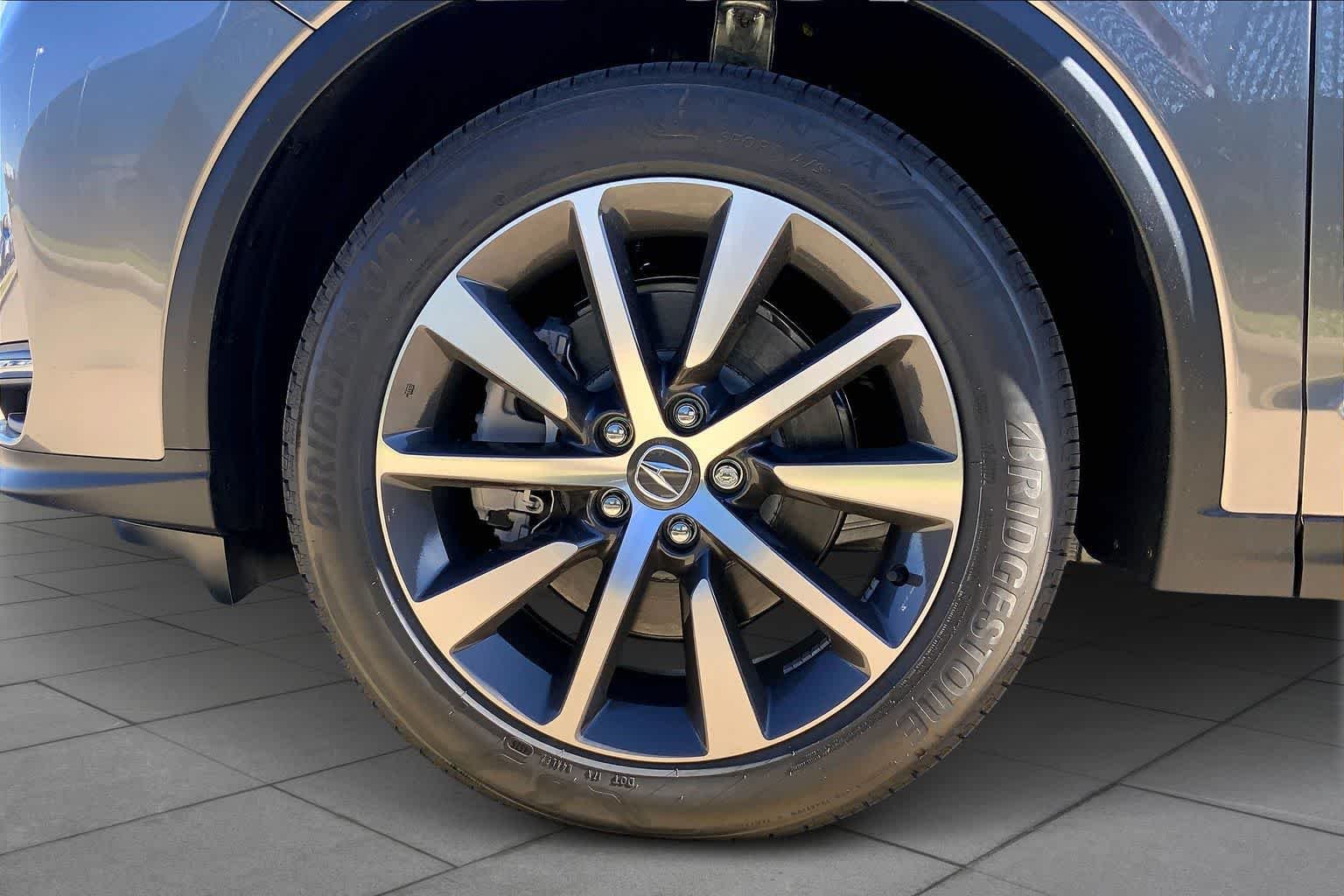 New 2026 Liquid Carbon Metallic Acura w/Technology Package image 12