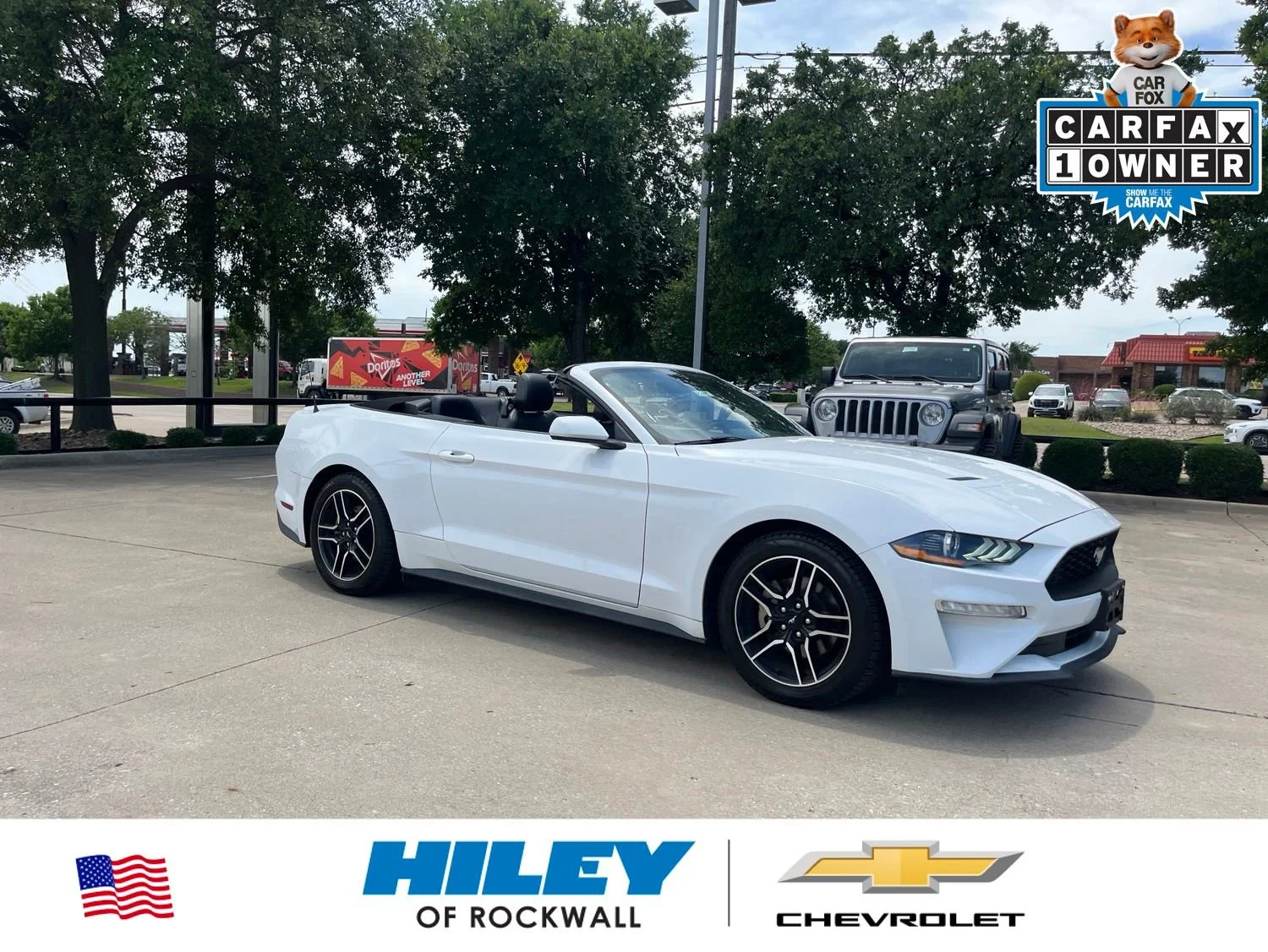 2023 Ford Mustang EcoBoost Convertible's photo