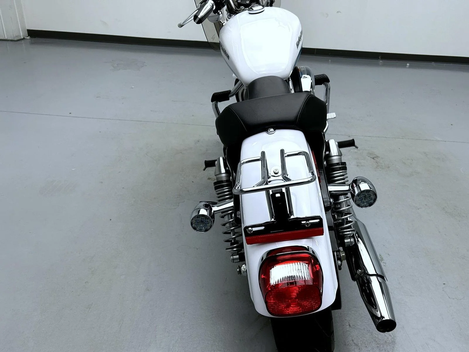 Used 2016 White Harley-Davidson  image 9