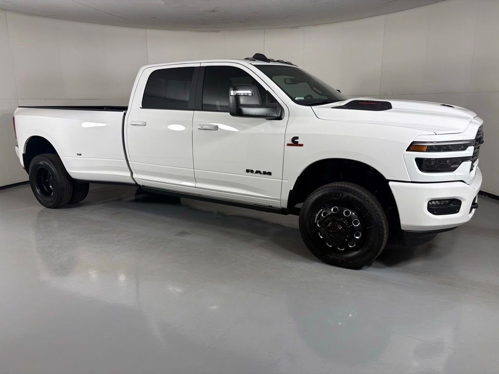 New 2026 Bright White Clear-Coat Exterior Paint RAM Laramie image 9