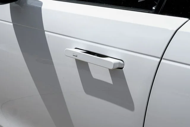 New 2026 Fuji White Land Rover SE image 50