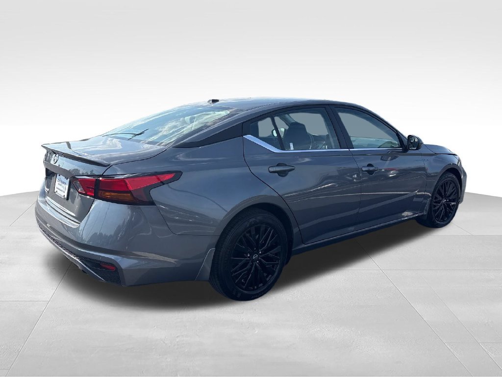 New 2026 Gray Nissan 2.5 SV image 5