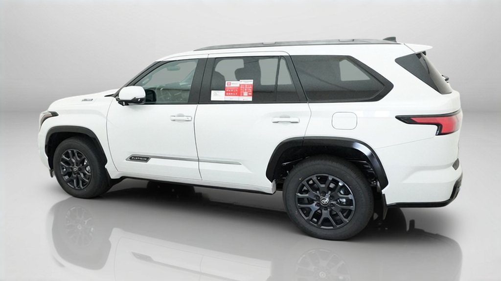 New 2026 Wind Chill Pearl Toyota Platinum image 15
