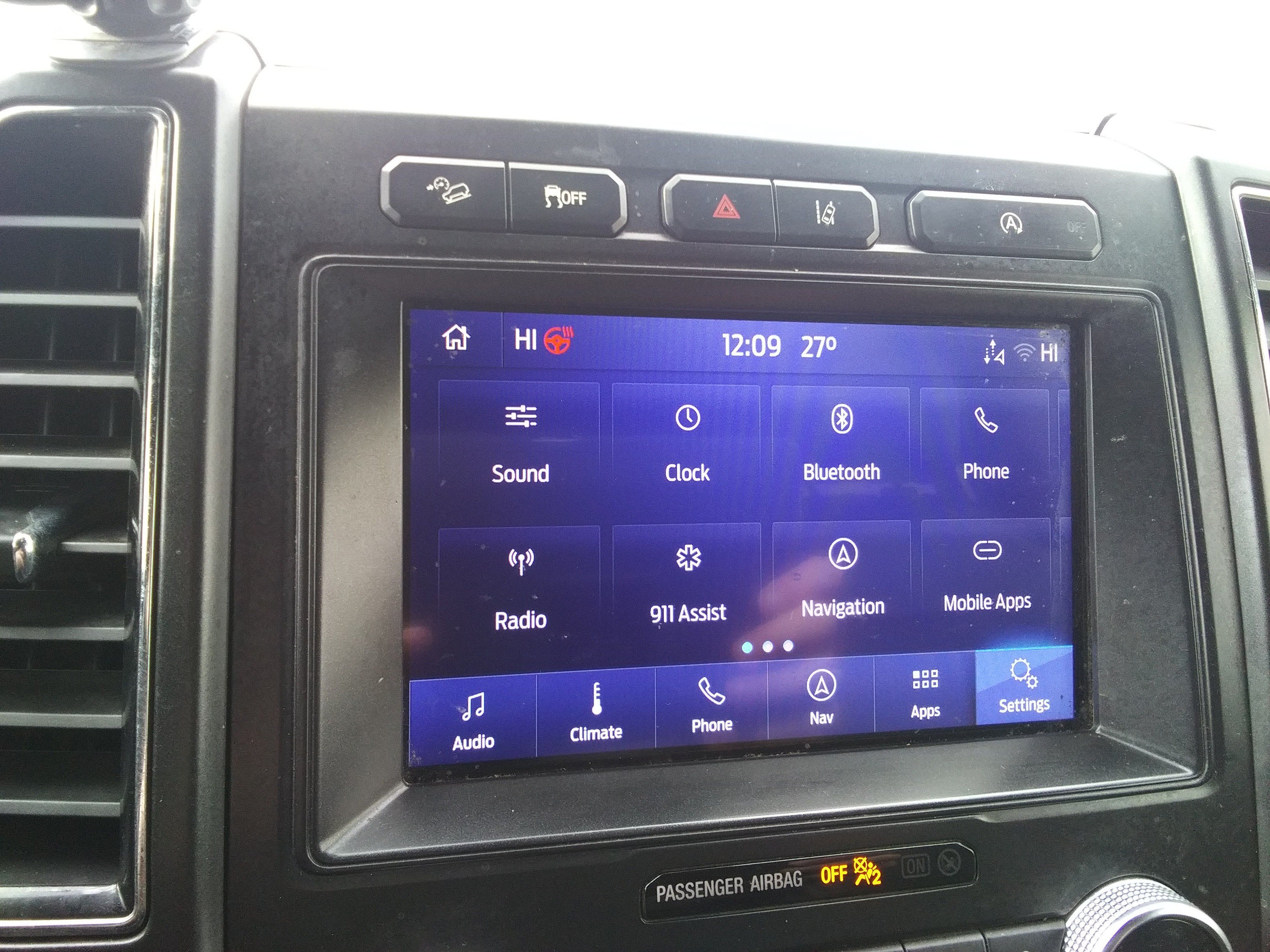 Used 2020 White Ford Limited image 33