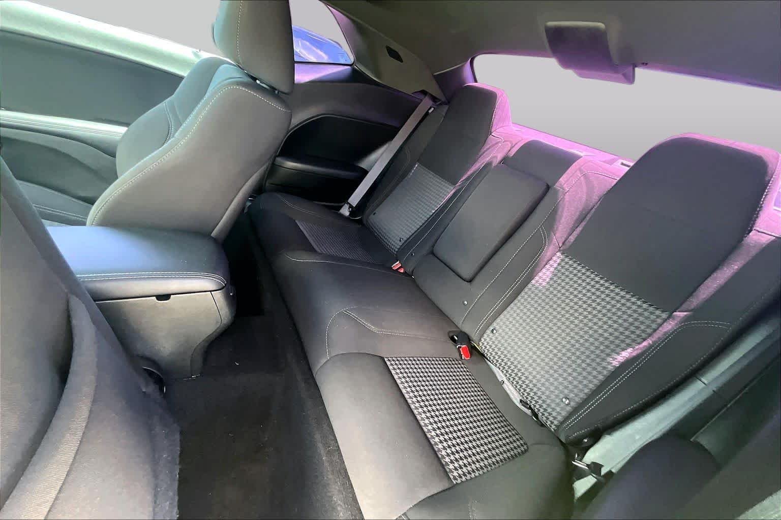 Used 2023 Sublime Metallic Clearcoat Dodge SXT image 18