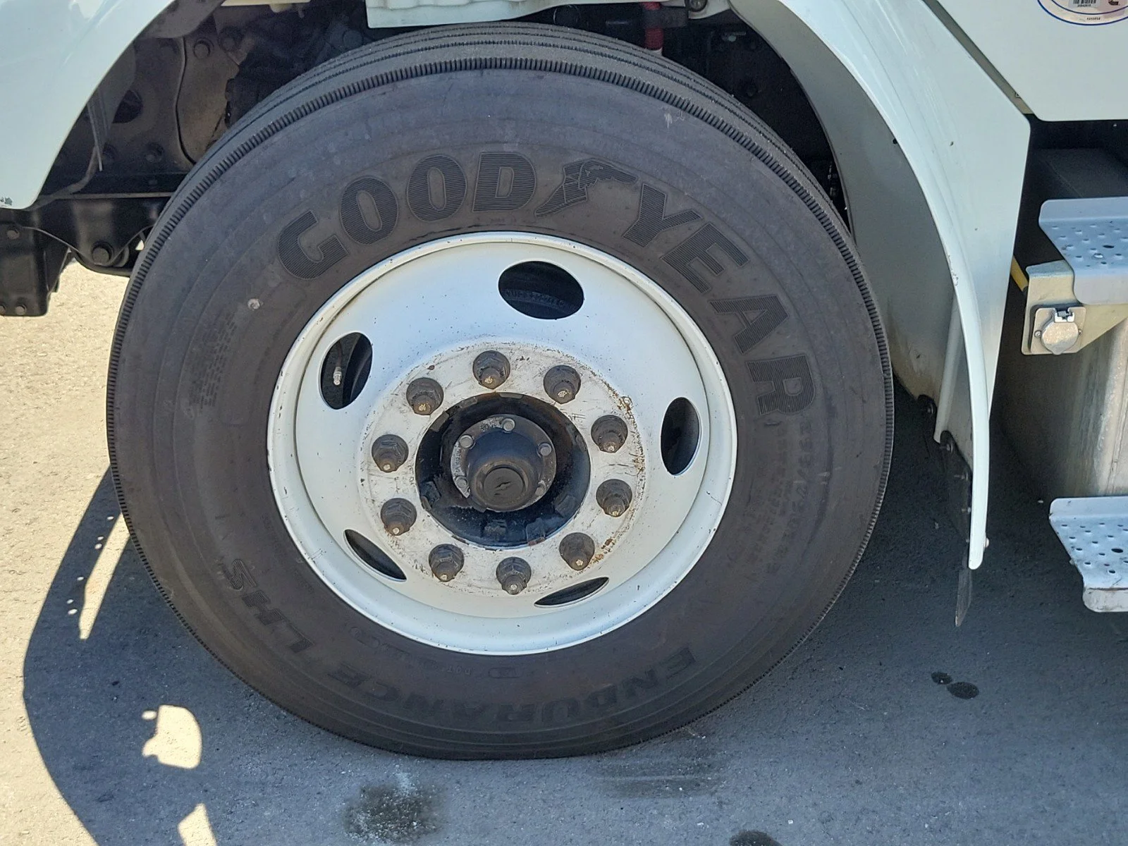 Used 2019 White Freightliner  image 5