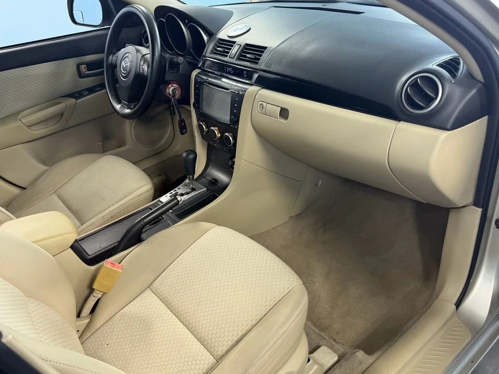 Used 2004 Beige Mazda i Base image 14