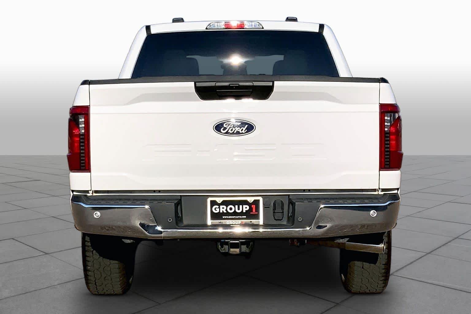 Used 2025 Oxford White Ford XLT image 5