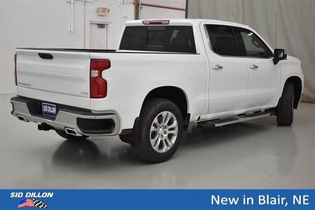 New 2026 Summit White Chevrolet LTZ image 14