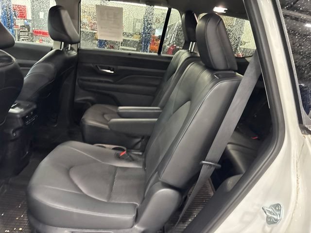 Used 2024 Pearl Toyota XLE image 12