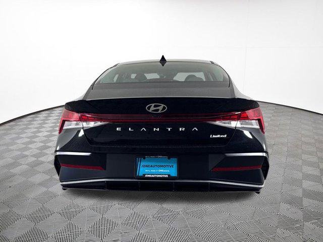 New 2026 Black Hyundai Limited image 10