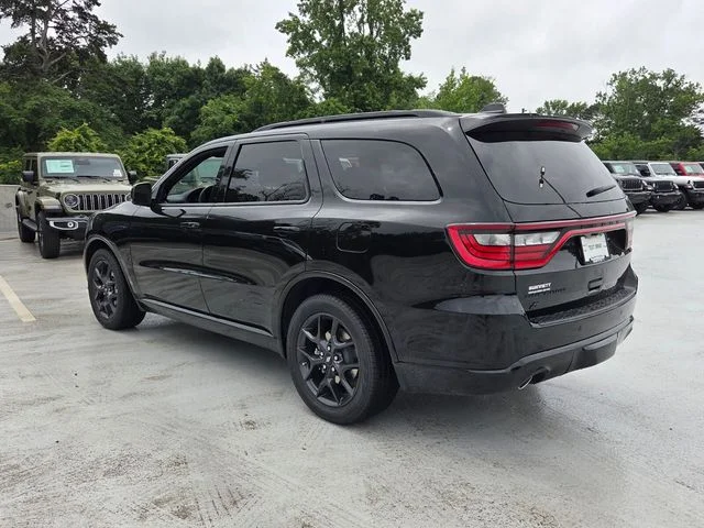 New 2026 Diamond Black Clear-Coat Exterior Paint Dodge GT Plus HEMI V8 image 6