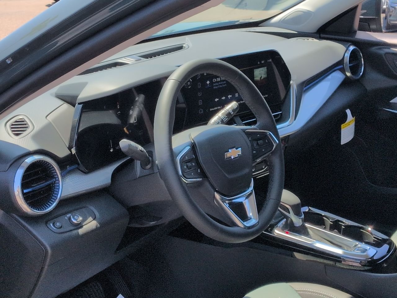 2026 Chevrolet Trax LT - Photo 10